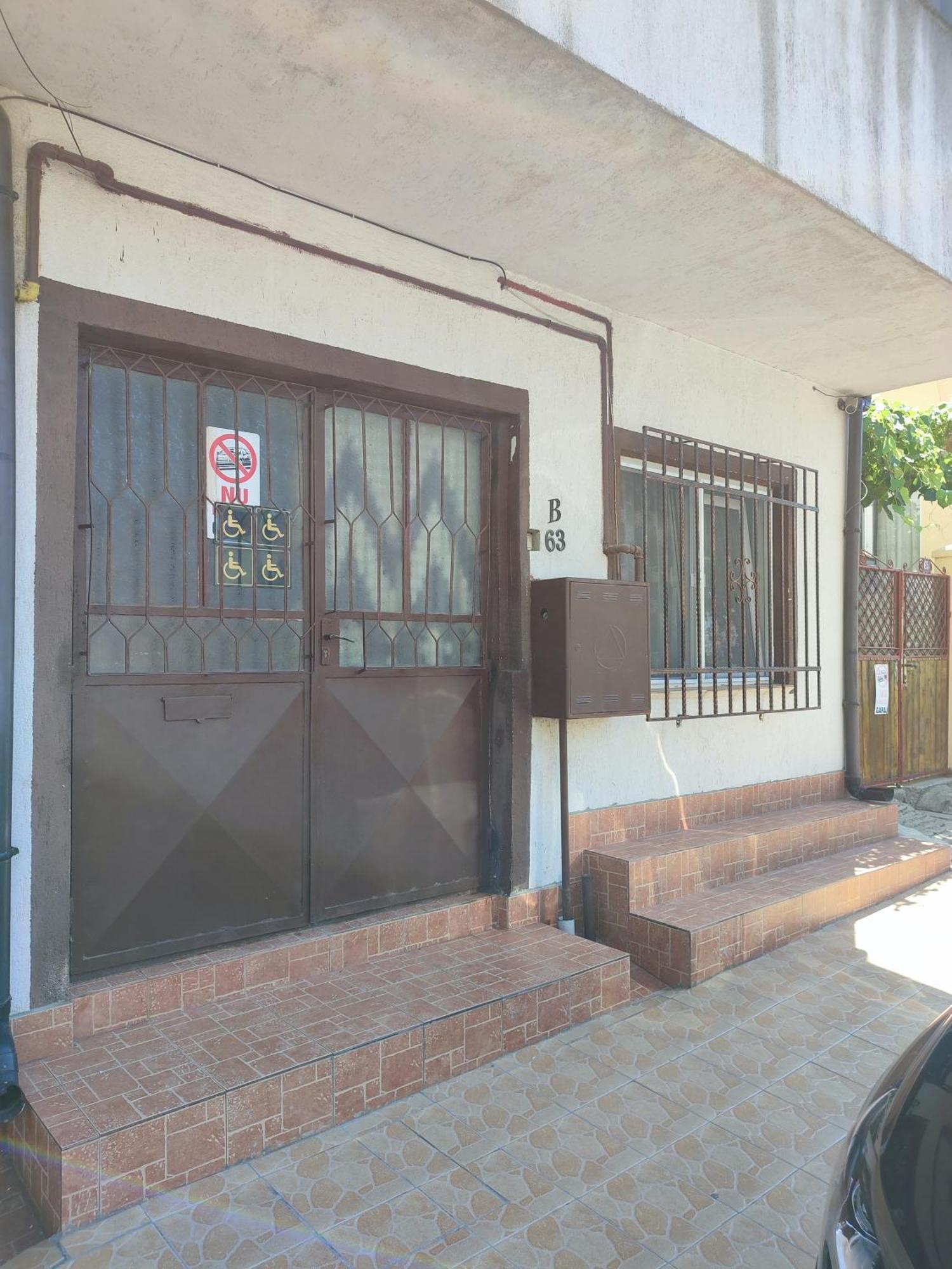Hostel Emy Camere Cu Baie Proprie Aproape De Plaja 3 Papuci Constança Exterior foto